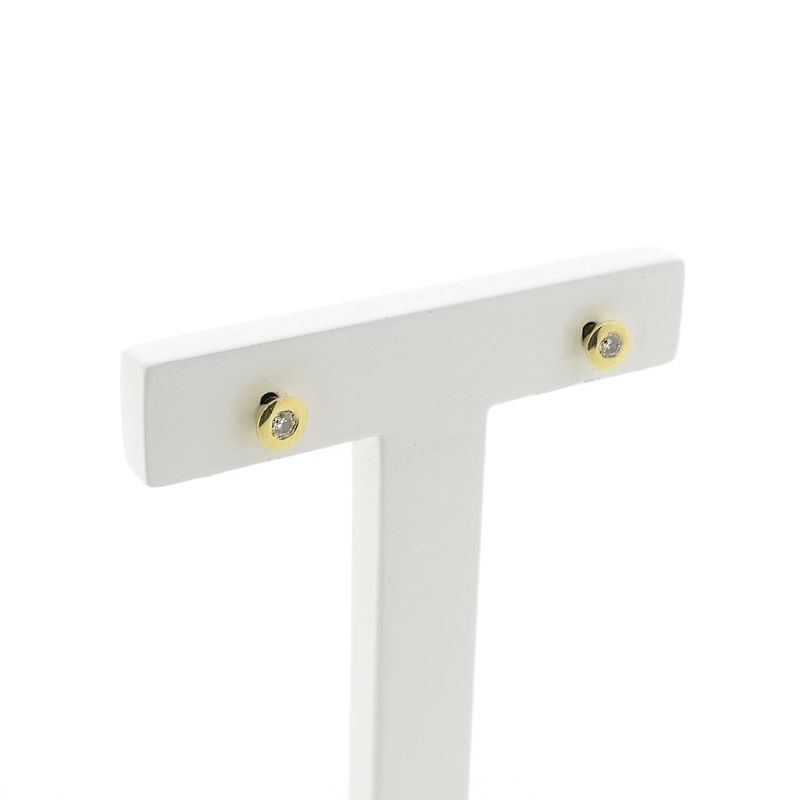 Image 3 of Gold stud earrings with diamond | 0.10 ct.