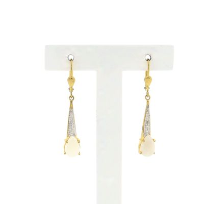 Image 1 of 8 Ct. bicolor earrings with opal
