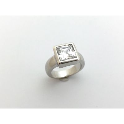 Image 1 of Silver ring; brand ZINZI | Size 17