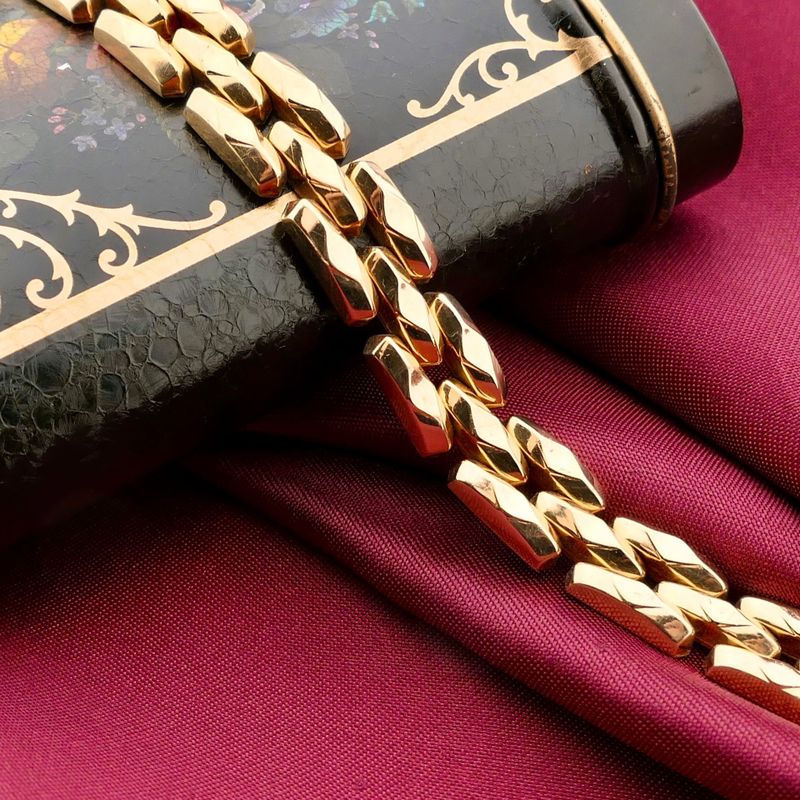 Image 2 of Gold Bismarck link bracelet