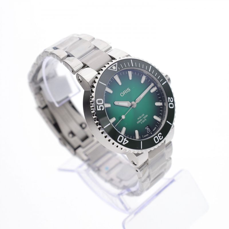 Image 3 of Oris Aquis Date '5-Days' Cal. 400; Automatic Men's Watch