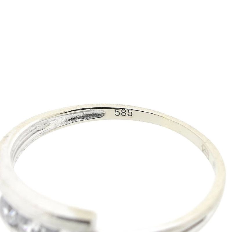 Image 6 of White gold ring with 0.105 ct diamond.