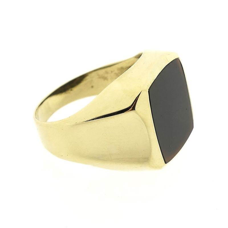 Image 3 of Gold signet ring with brown carnelian