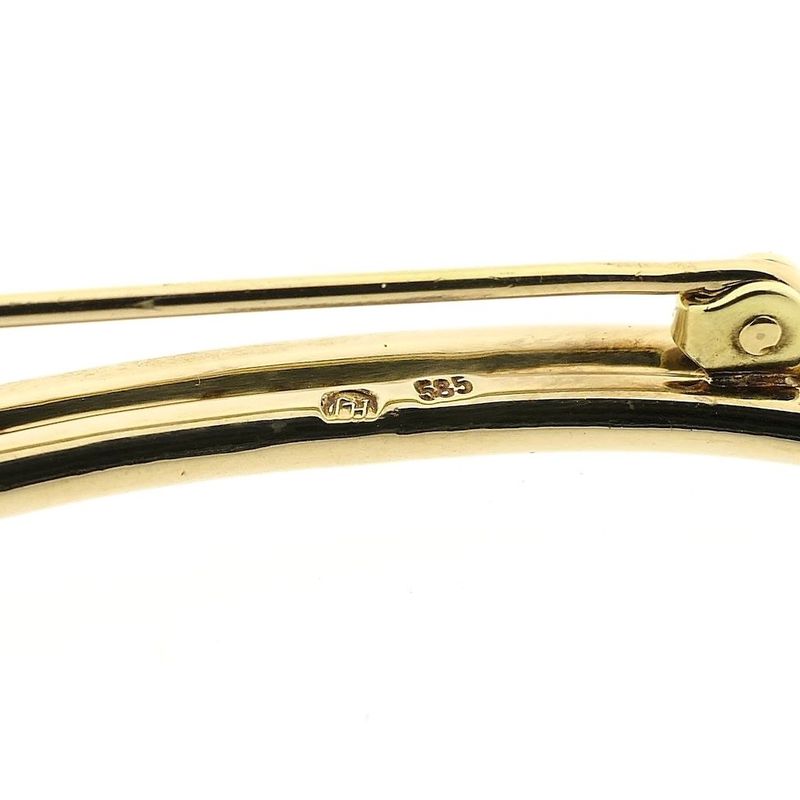 Image 5 of Gold brooch with diamond