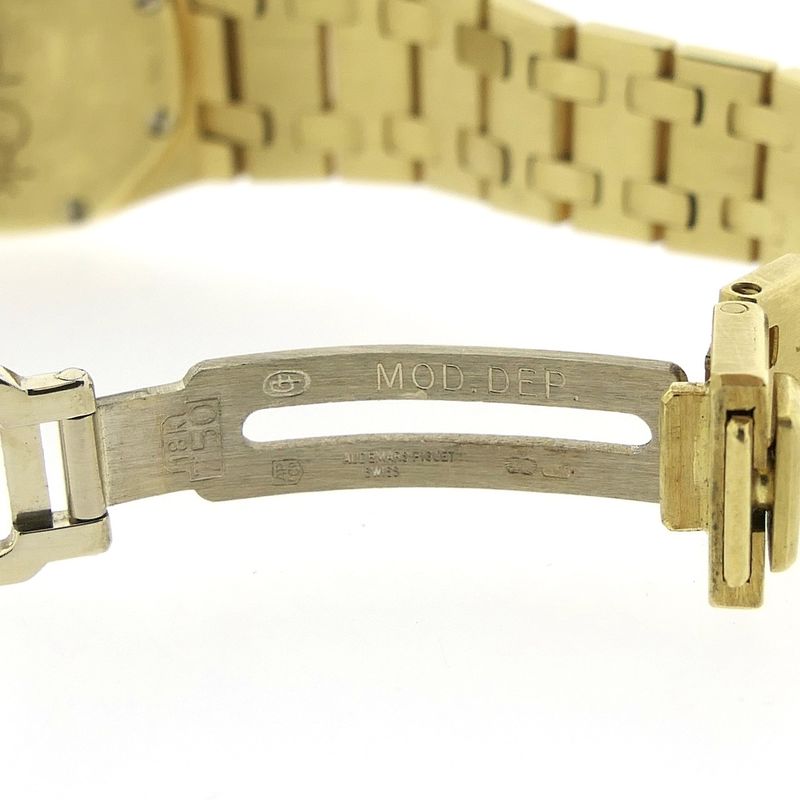 Image 16 of Audemars Piguet Royal Oak 66319BA; 18k gold women's watch with diamonds