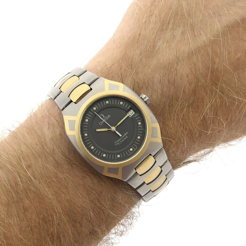 Image 6 of Omega Polaris 'Titane'; 18k. goud/stalen heren horloge