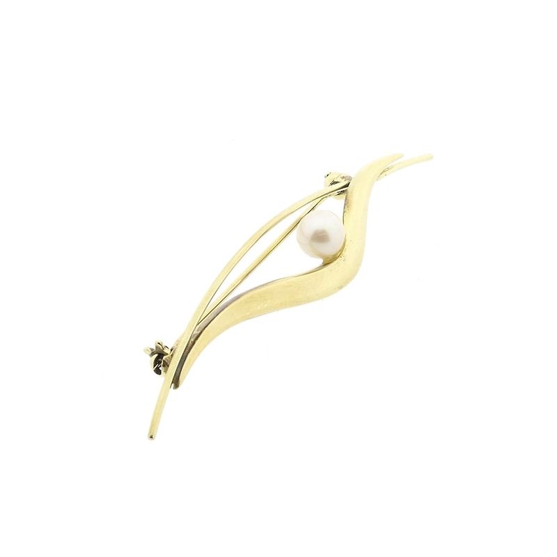 Image 4 of Vintage gold brooch with cultured pearl