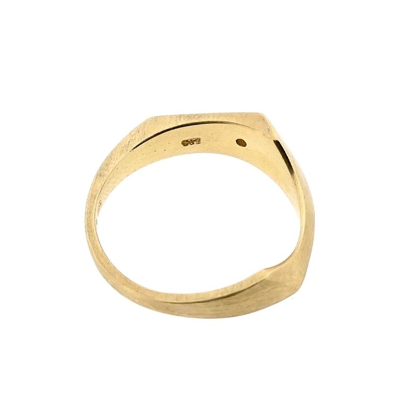 Image 4 of Gold ring with diamond; 0.02 ct.