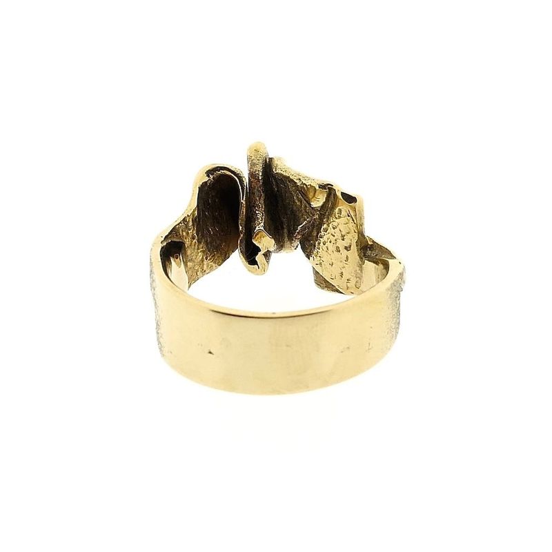 Image 4 of Gold ring with organic design