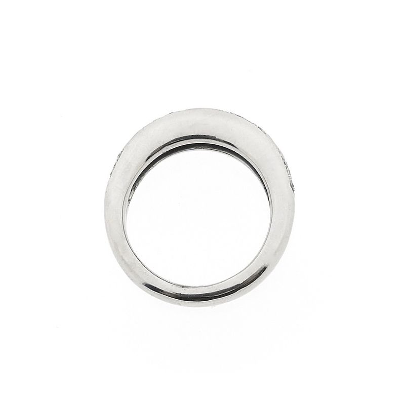 Image 6 of White gold pavé ring with diamonds