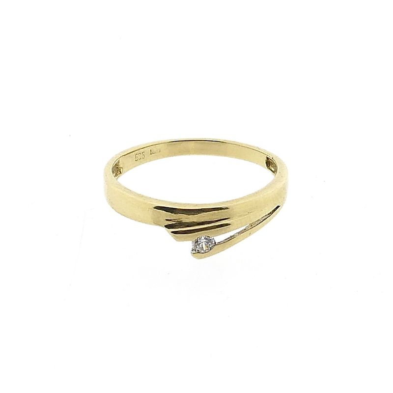 Image 3 of Gold Ring with Zirconia; 14 Carat; Size 18.25