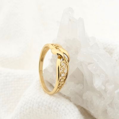 Image 2 of Vintage gold ring
