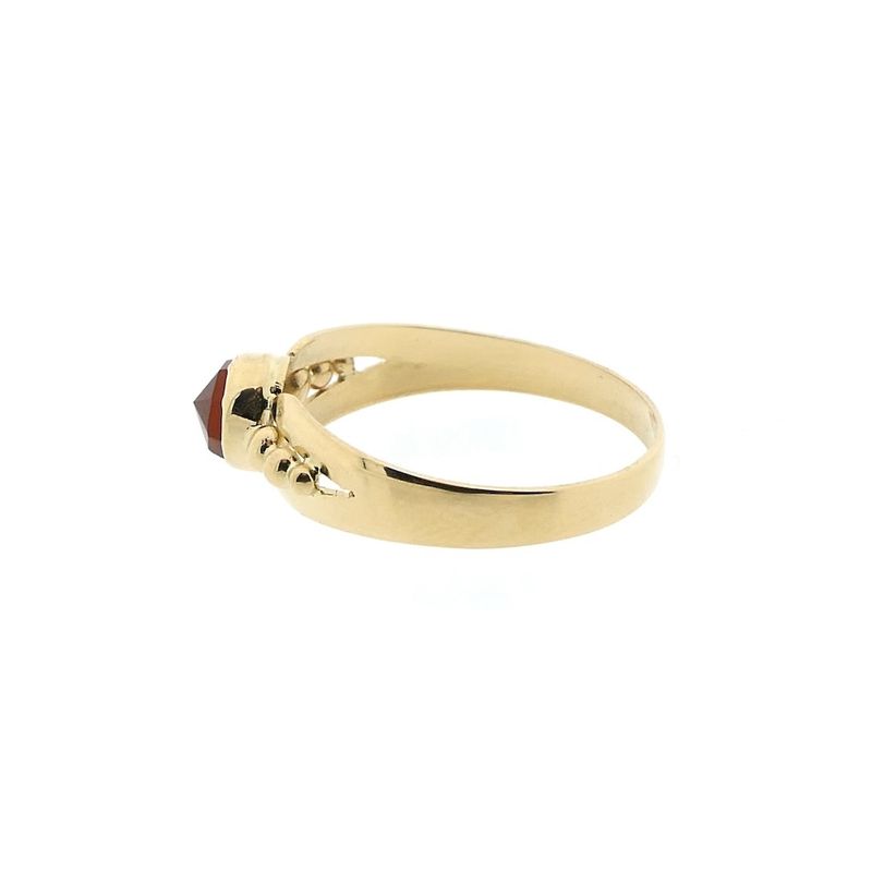 Image 6 of Vintage gold solitaire ring with carnelian