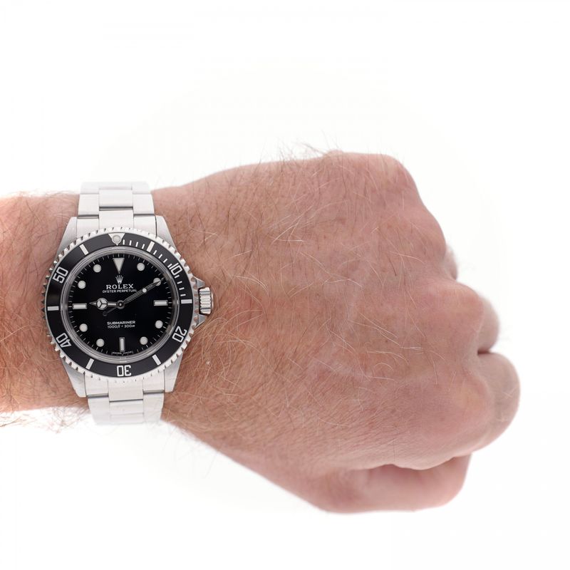 Image 16 of Rolex Submariner No Date '2-Liner' 14060; Automatic Watch