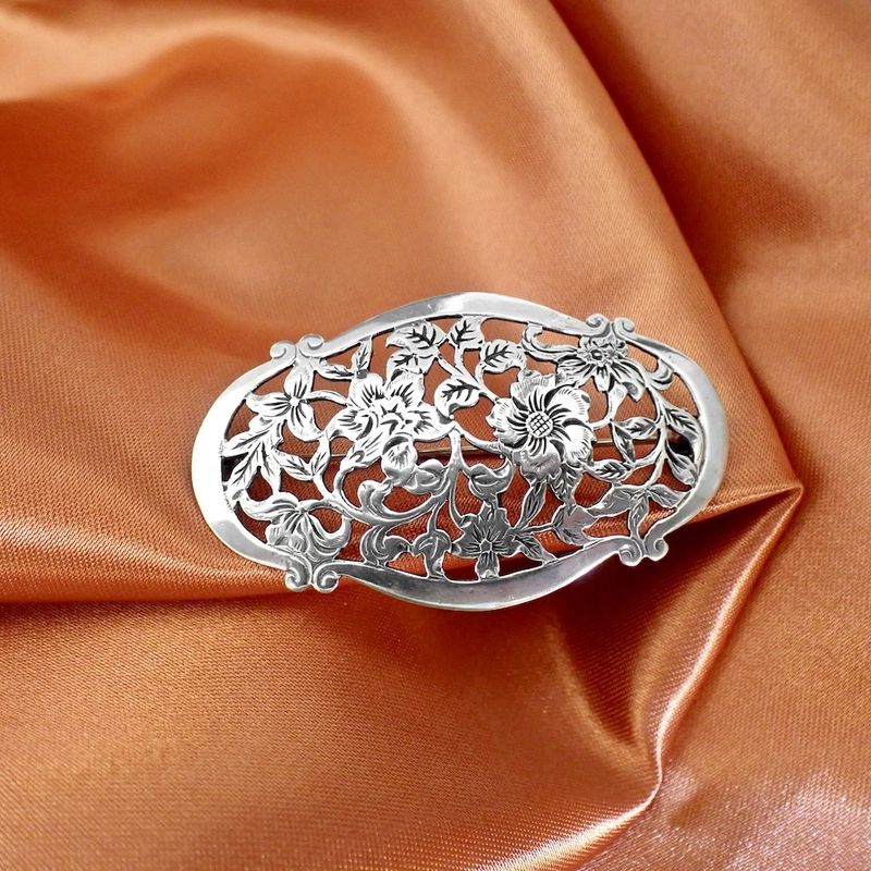 Image 6 of Silver brooch | Floral design