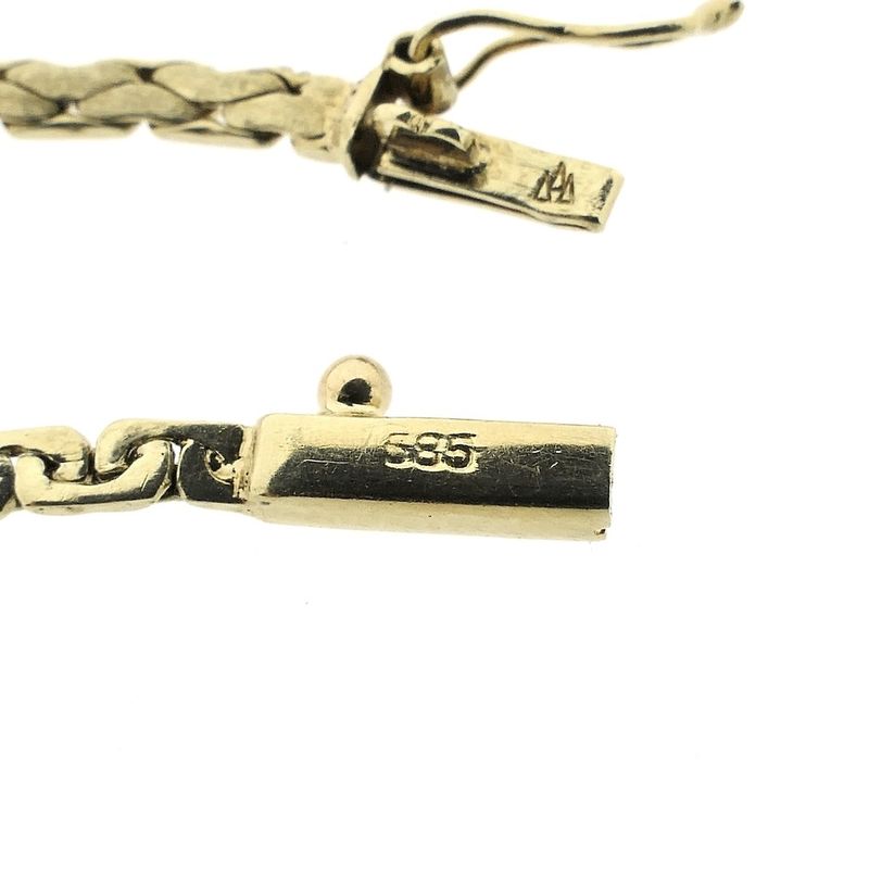 Image 8 of Gold necklace with fixed pendant of opal and diamond 0.28 ct.