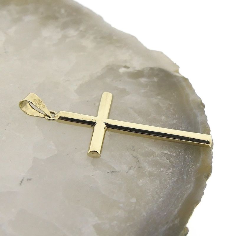 Image 6 of Gold pendant with a subtle cross