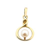 8 Karat Pendant with a Pearl