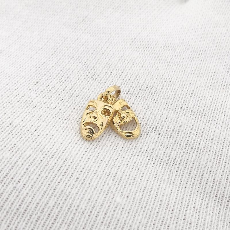 Image 11 of 9 ct. Comedy and tragedy mask pendant/charm