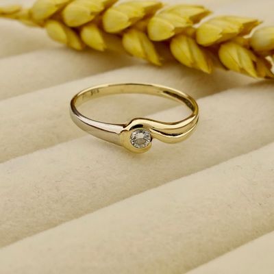 Afbeelding 2 van Bicolor gouden ring met diamant; 0,10 ct.
