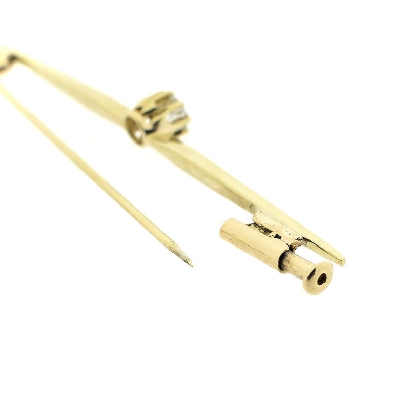 Image 8 of Gold brooch with zirconia