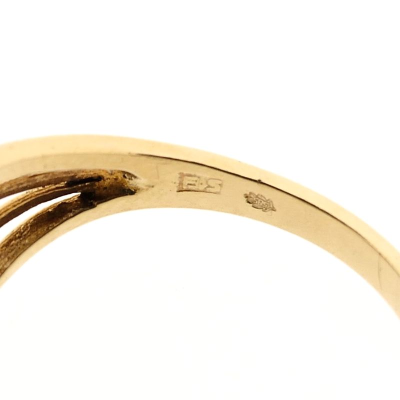 Image 8 of Vintage Gold Ring with Garnet