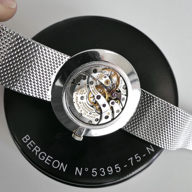 Image 21 of Patek Philippe Calatrava 3484/3; Vintage 18k gold men's watch