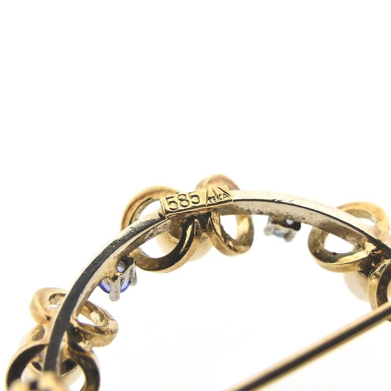 Image 9 of Vintage gold brooch with sapphire and pearls