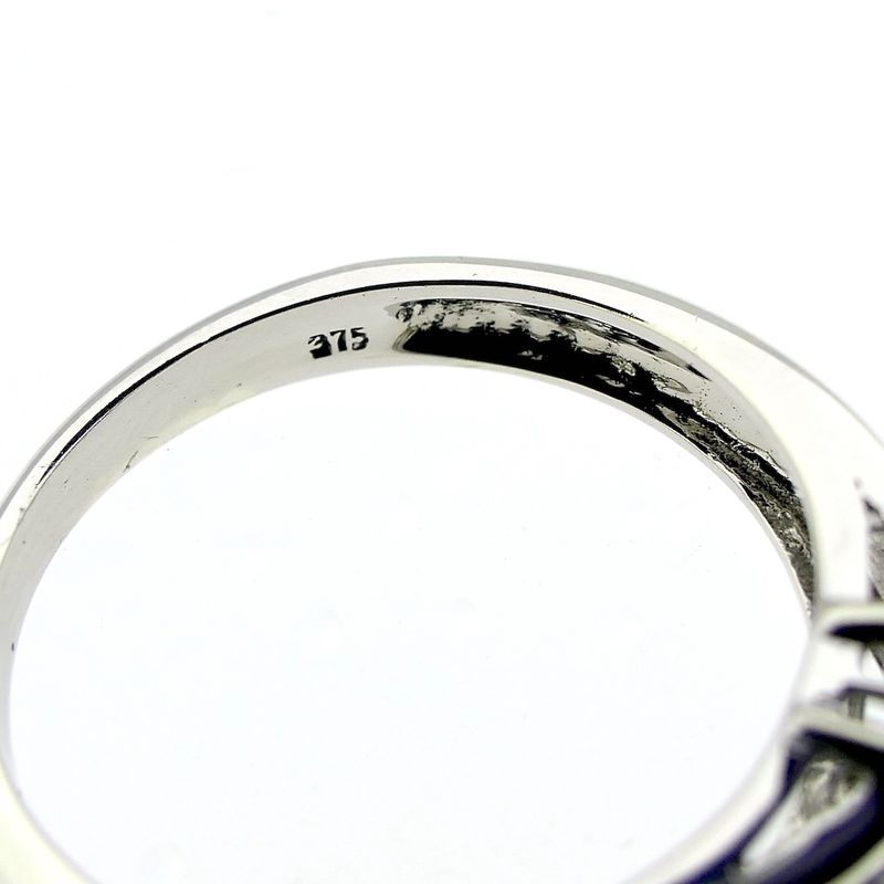 Image 2 of 9 carat solitaire ring with peridot