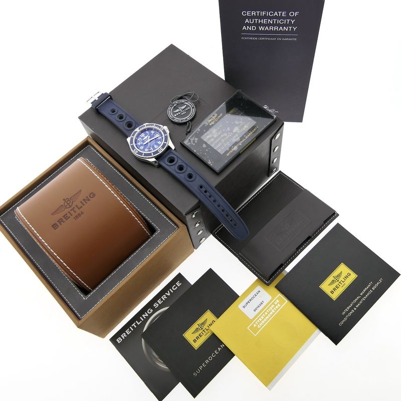 Image 4 of Breitling SuperOcean A17365; Automatic men's diving watch