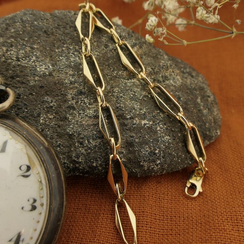 Image 2 of Gold closed forever bracelet