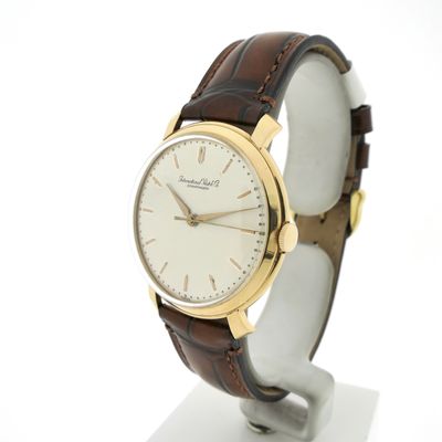 Image 2 of IWC Schaffhausen 'Shark Fin Ref. 512'; Vintage 18k gold men's watch