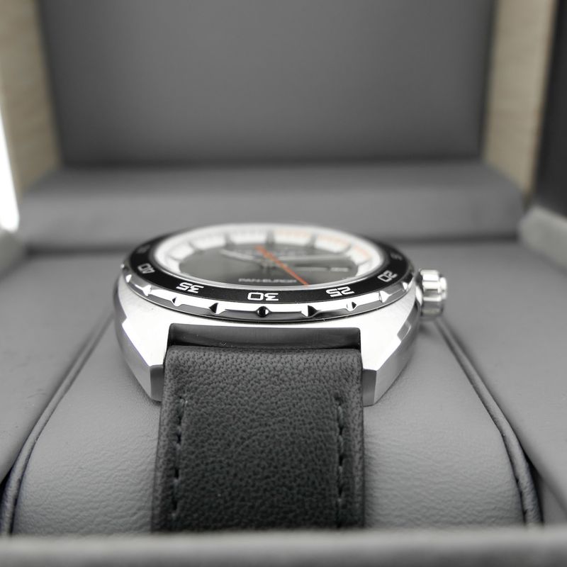 Image 14 of Hamilton Pan Europe Day-Date H354150; Automatic men's watch