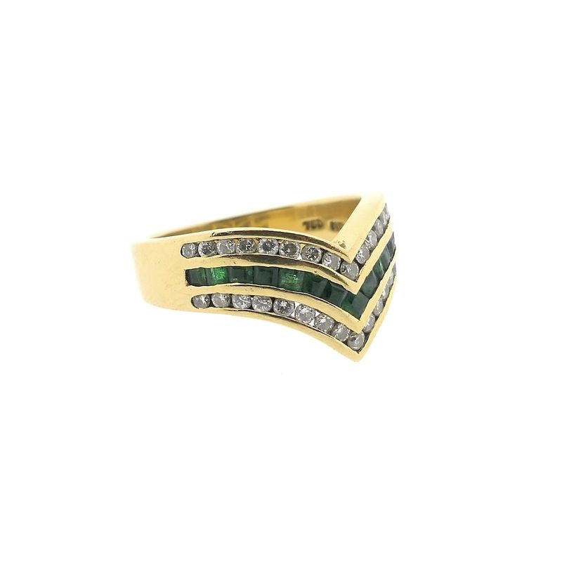 Image 4 of 18K Gold V-shaped ring with emerald and diamond | 0.34 ct.