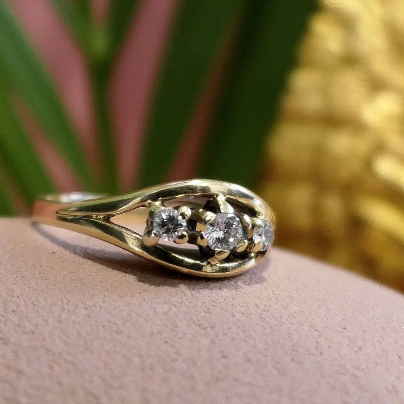 Image 2 of Gold ring with diamonds