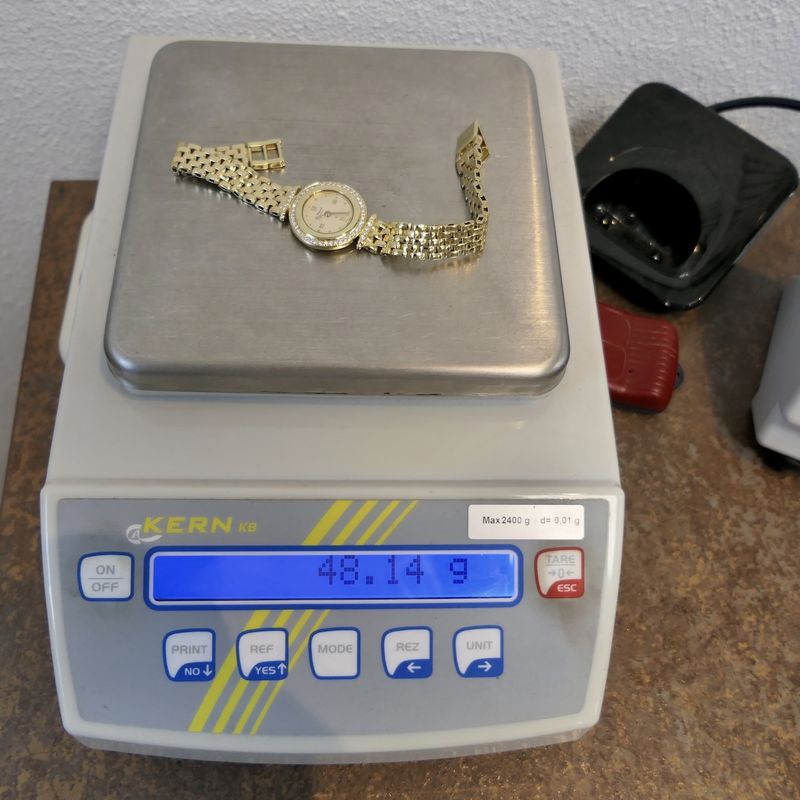 Image 22 of Chopard Geneva Classic 884.1; Vintage 18k gold women's watch with diamonds