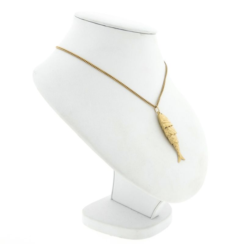 Image 6 of Gold pendant of a fish