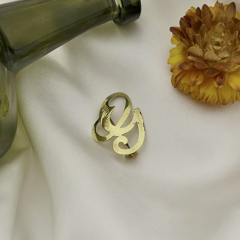 Image 7 of Gold letter brooch; letter G