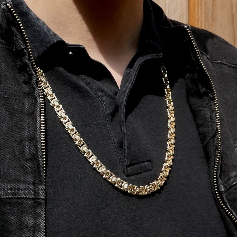 Image 11 of Exclusive long gold flat king chain | 71 cm