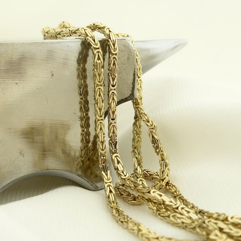 Image 2 of Gold square king link necklace | 80 cm