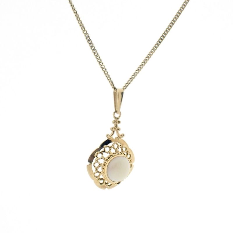 Image 7 of Gold pendant with white opal | Vintage
