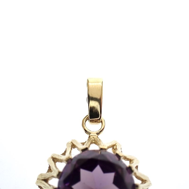 Image 4 of Gold pendant with large amethyst