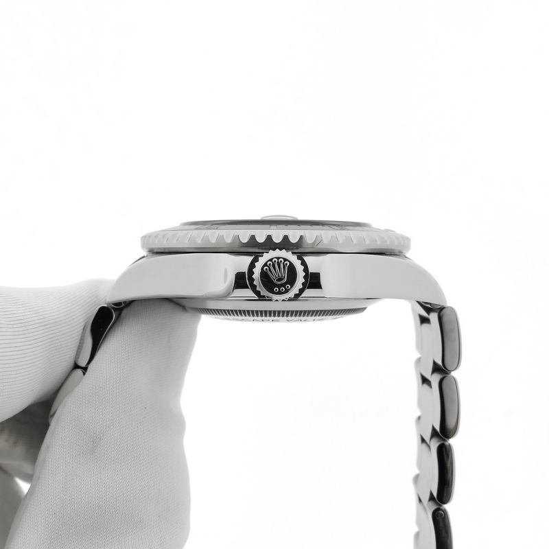 Image 5 of Rolex Sea-Dweller 43mm 126600; Men's diving watch