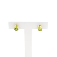 Gold stud earrings with peridot