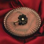 Image 2 of Gold flower brooch with onyx and diamond | 0.60 ct.