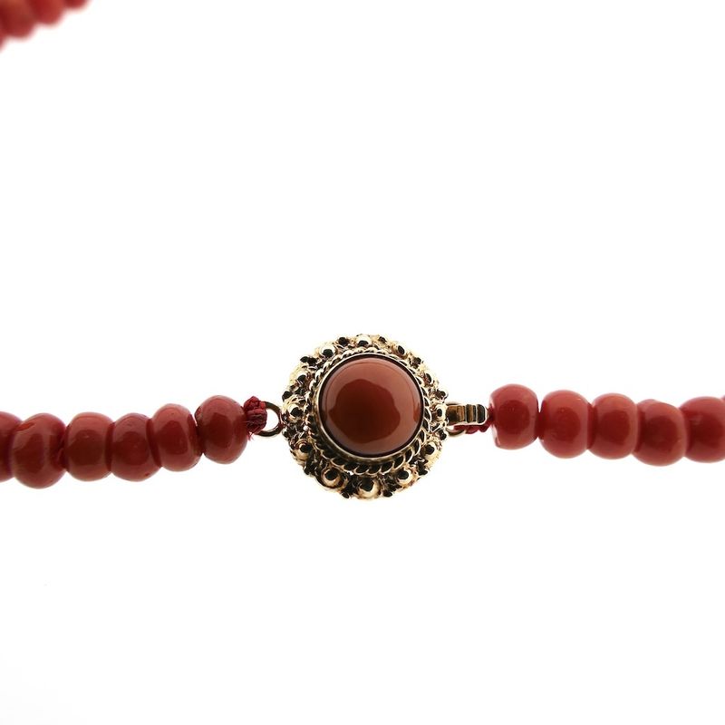 Image 11 of Blood coral bead necklace with gold clasp; Antique | 43.5 cm