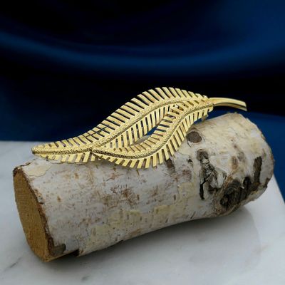 Image 2 of Vintage gold feather brooch