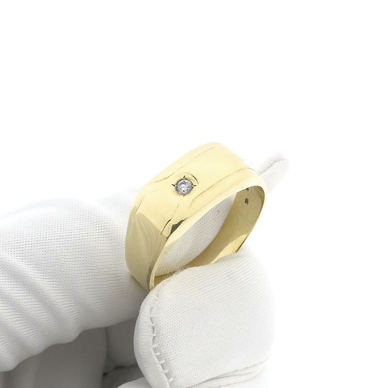 Image 9 of Gold men's signet ring with zirconia