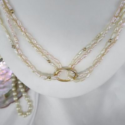 Image 2 of Pearl (baroque) necklace with gold clasp | 46 cm original €229.95 (200 promotion)