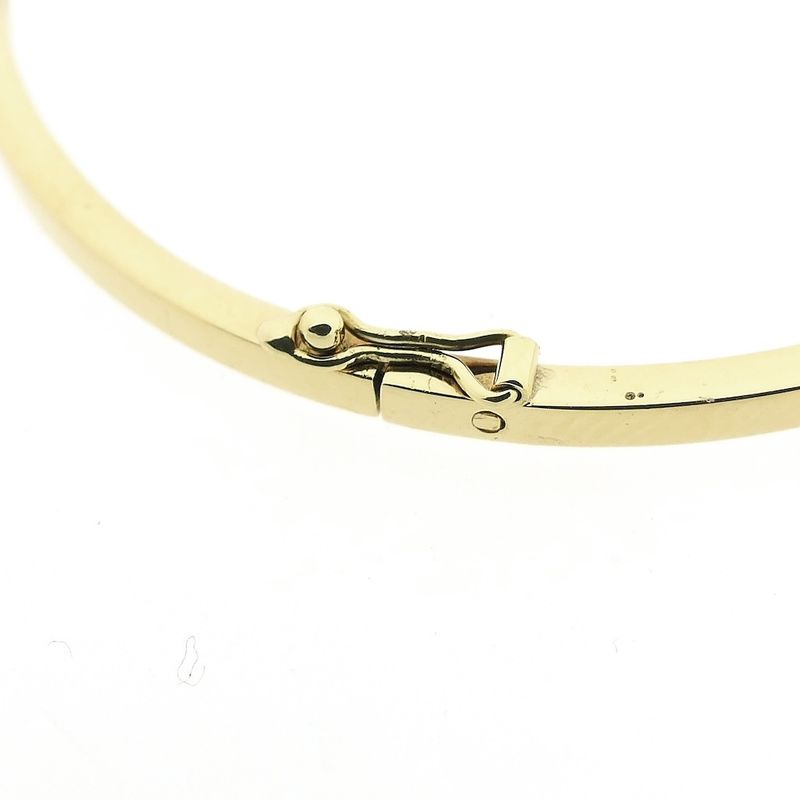 Image 4 of Two-tone gold bangle with diamond; 0.06 ct. | Ø 60 mm